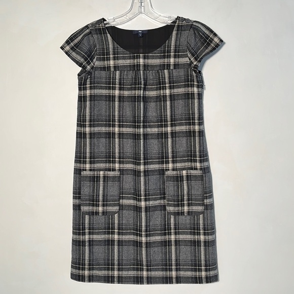 GAP Plaid Wool Scoop Neck Cap SLV Dark Academia Career 2 Pocket Shift Dress SZ 4 - Picture 1 of 16